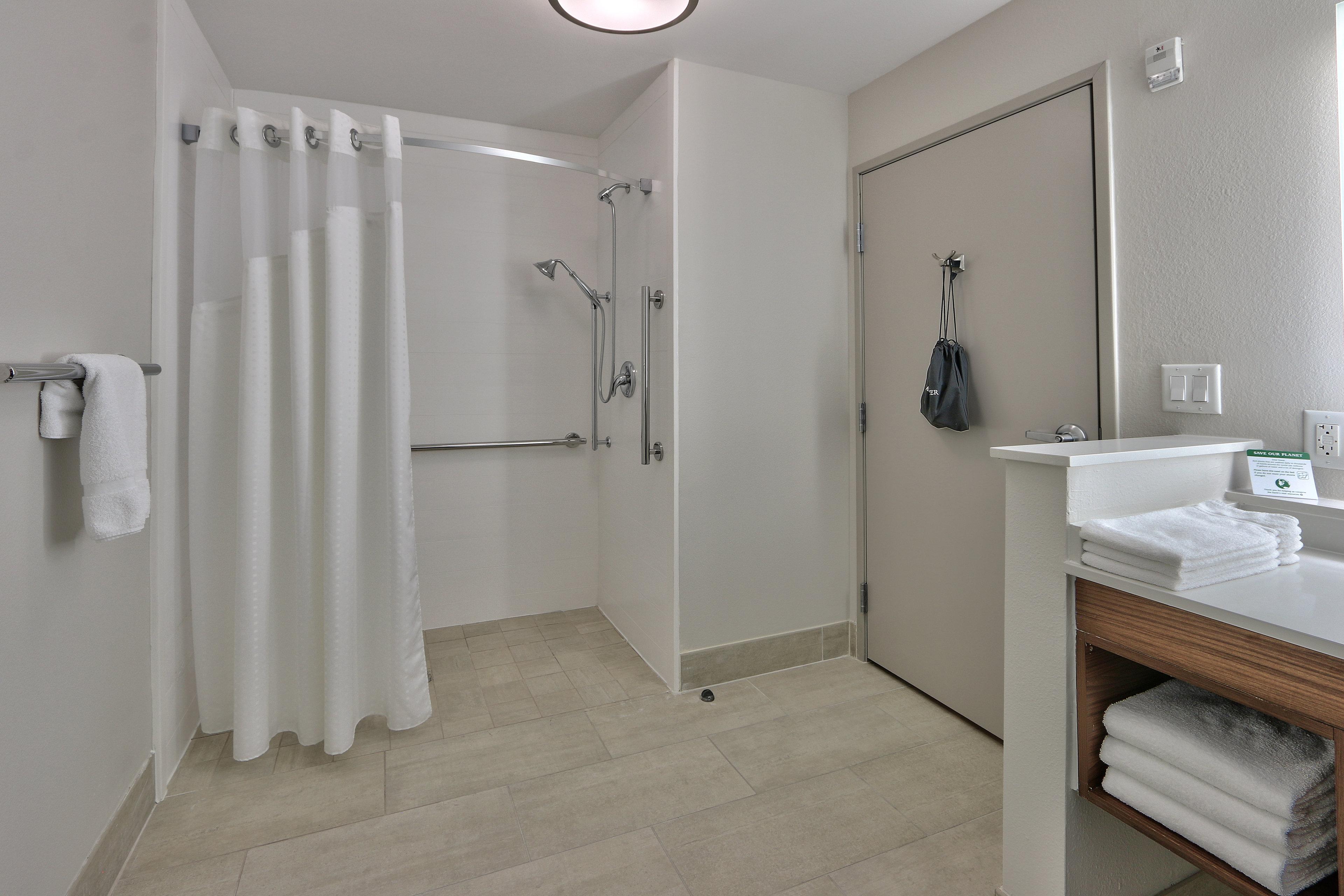 Holiday Inn Express & Suites - Houston East - Beltway 8 By Ihg Cloverleaf Esterno foto